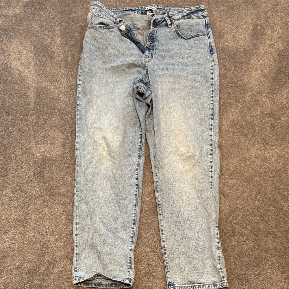 Ava & Viv High Rise 90s Straight Jeans - Light Blue